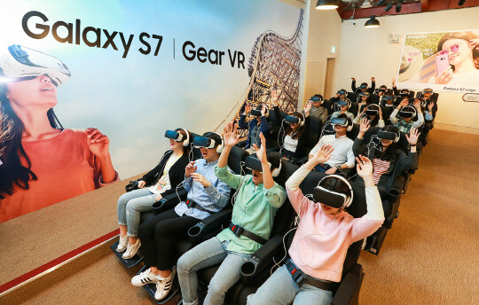 ¼¼°è VR½ÃÀå ¿¬Æò±Õ 40% ¼ºÀ塦±¹³» VR»ê¾÷Àº ¡®°ÉÀ½¸¶¡¯ ¼¼°è VR½ÃÀå ¿¬Æò±Õ 40% ¼ºÀ塦±¹³» VR»ê¾÷Àº ¡®°ÉÀ½¸¶¡¯
